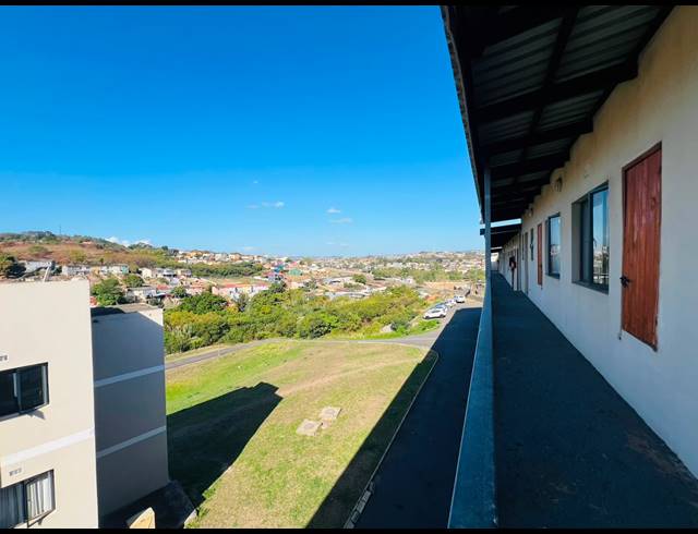 2 BEDROOM APARTMENT FOR SALE IN NEWLANDS EAST